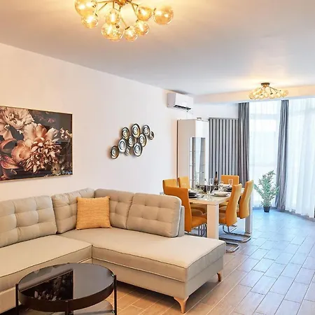 Mimosa Luxury 161 N Pool Apartment Navodari