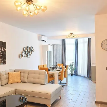 Mimosa Luxury 161 N Pool