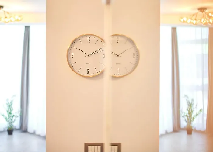 Mimosa Luxury 161 N Pool דירה Năvodari