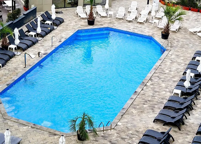 Mimosa Luxury 161 N Pool דירה Năvodari